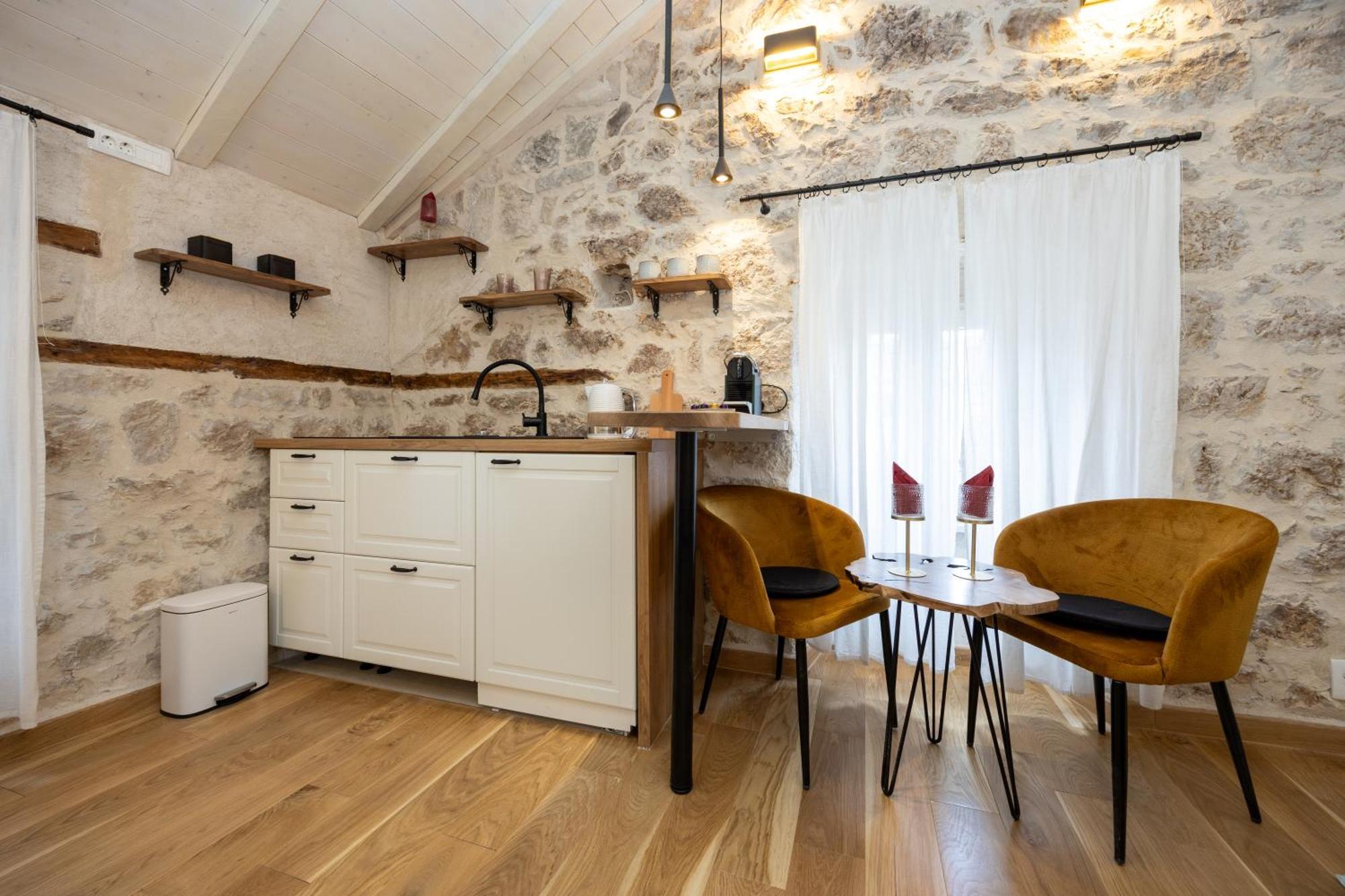 Kruna Apartments Est 2024 Split Buitenkant foto
