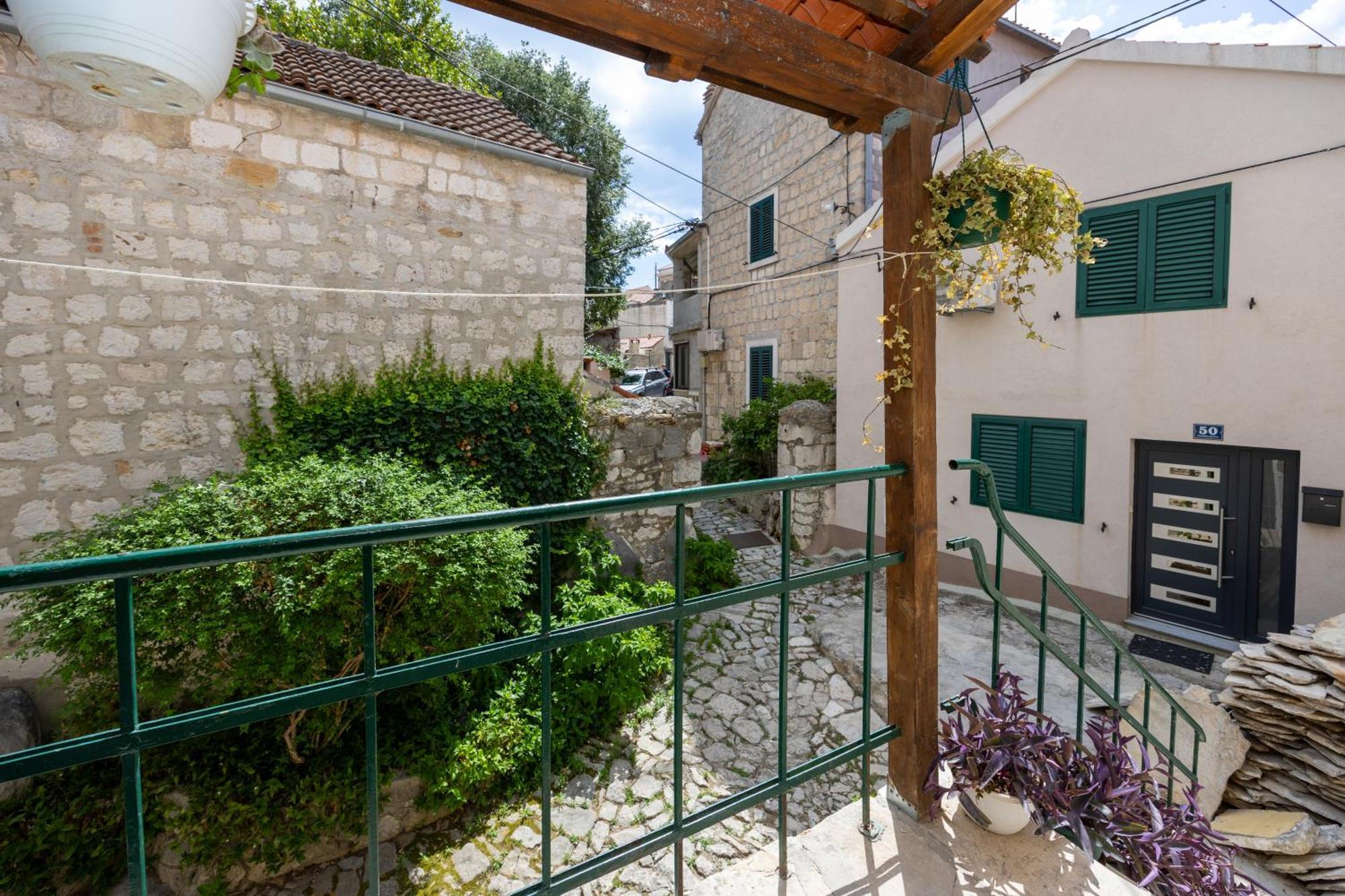 Kruna Apartments Est 2024 Split Buitenkant foto