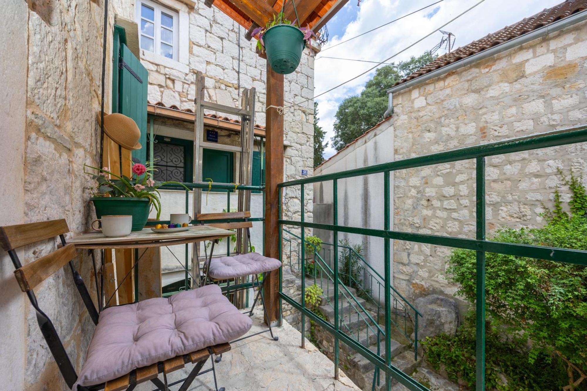 Kruna Apartments Est 2024 Split Buitenkant foto