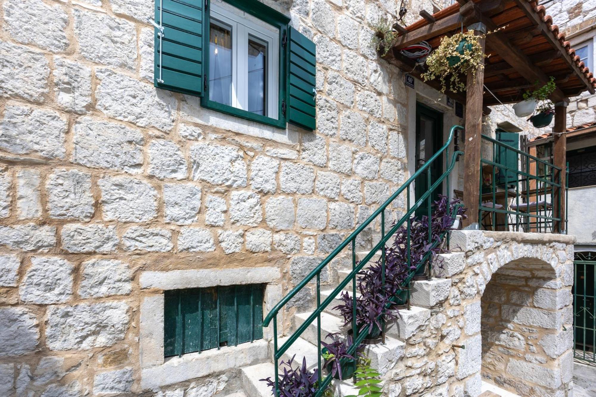 Kruna Apartments Est 2024 Split Buitenkant foto